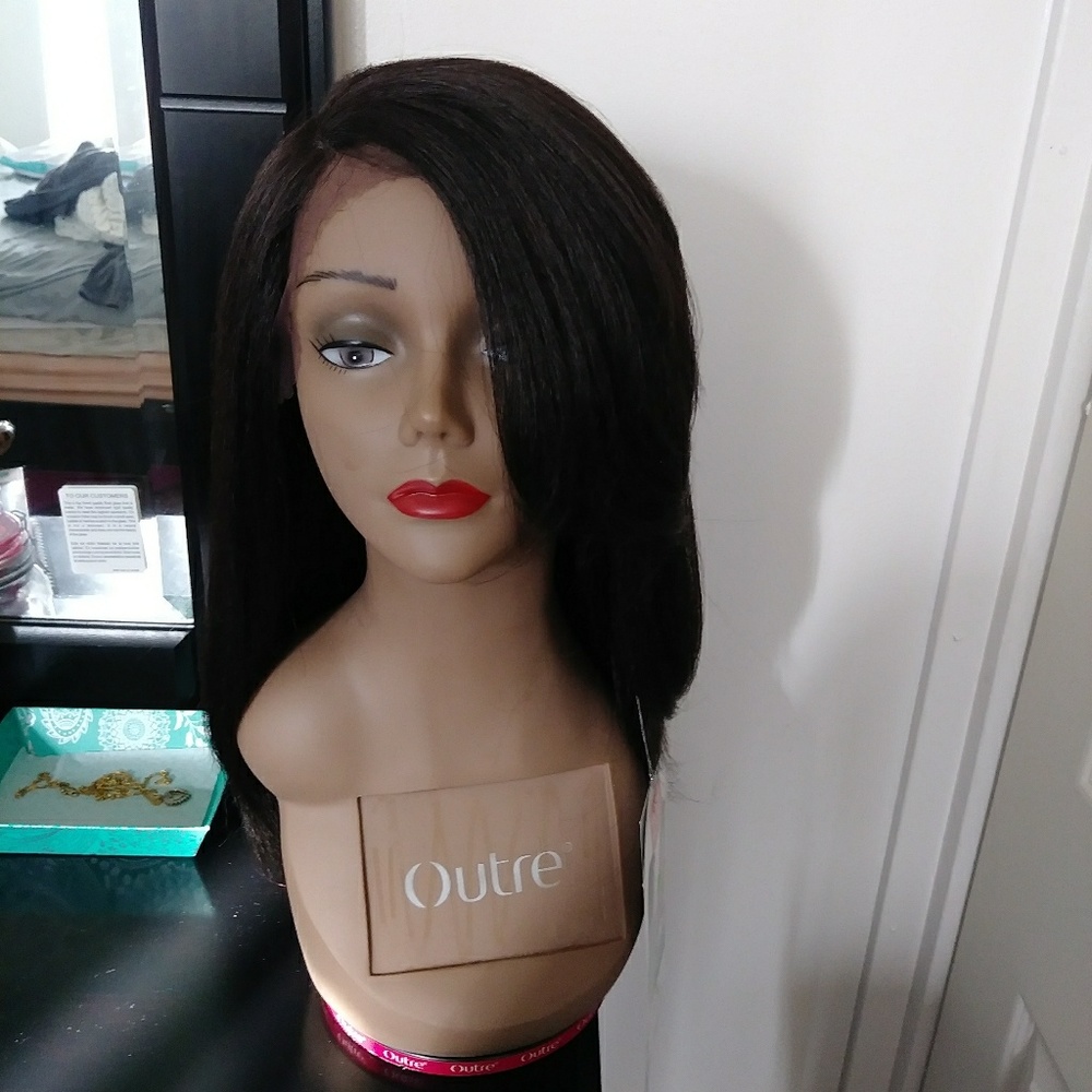 Beautiful model model wig - Picture 2 of 4
